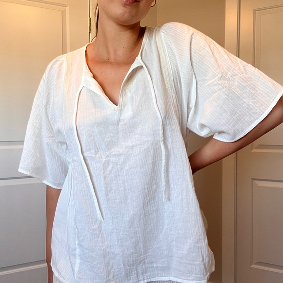 NWT Banana Republic Embroidered Flowy Blouse - Picture 4 of 11